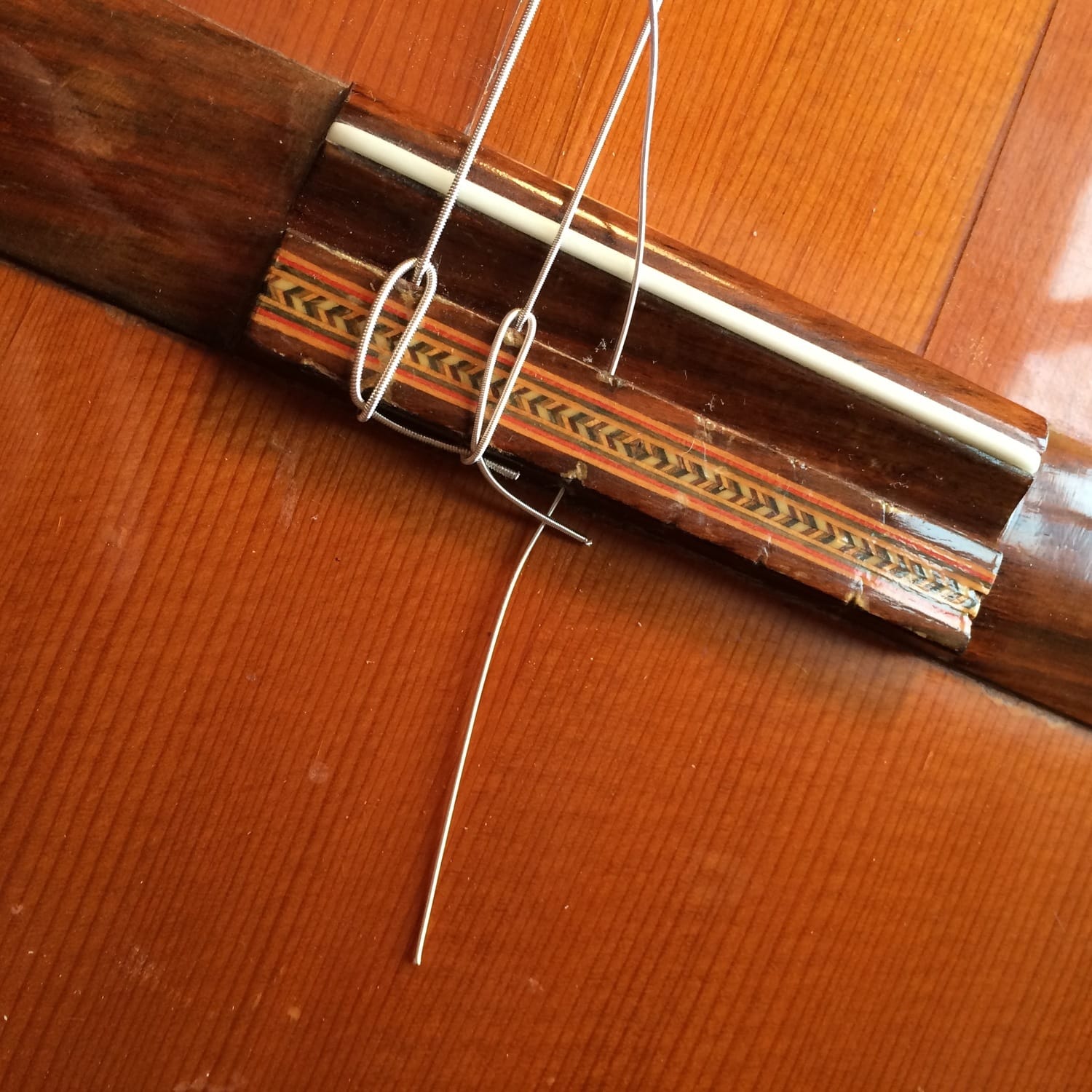 Guitar string loop
